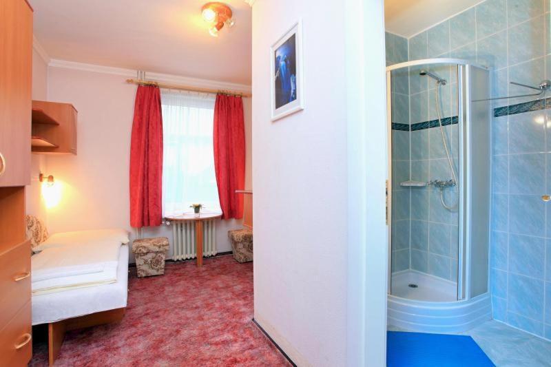 Hotel Central Kremnica Room photo
